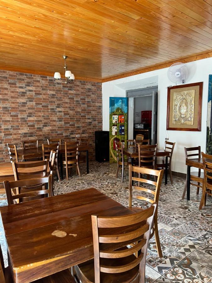 Hostal Y Restaurante La Toscana Metapán Esterno foto